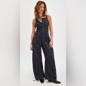 Free People [sold out{ Sylvia barrel one piece Black Wide-Leg Jumpsuit